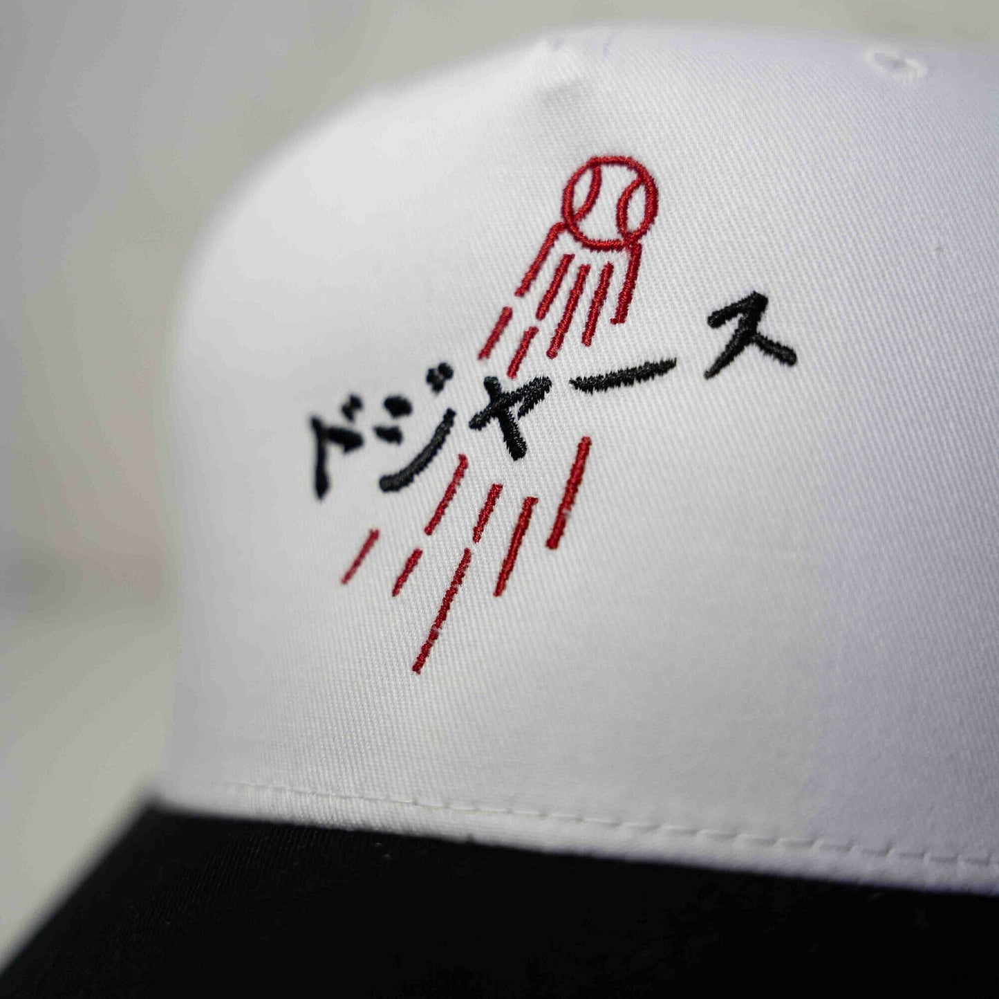 Japan Los Angeles in White/Black